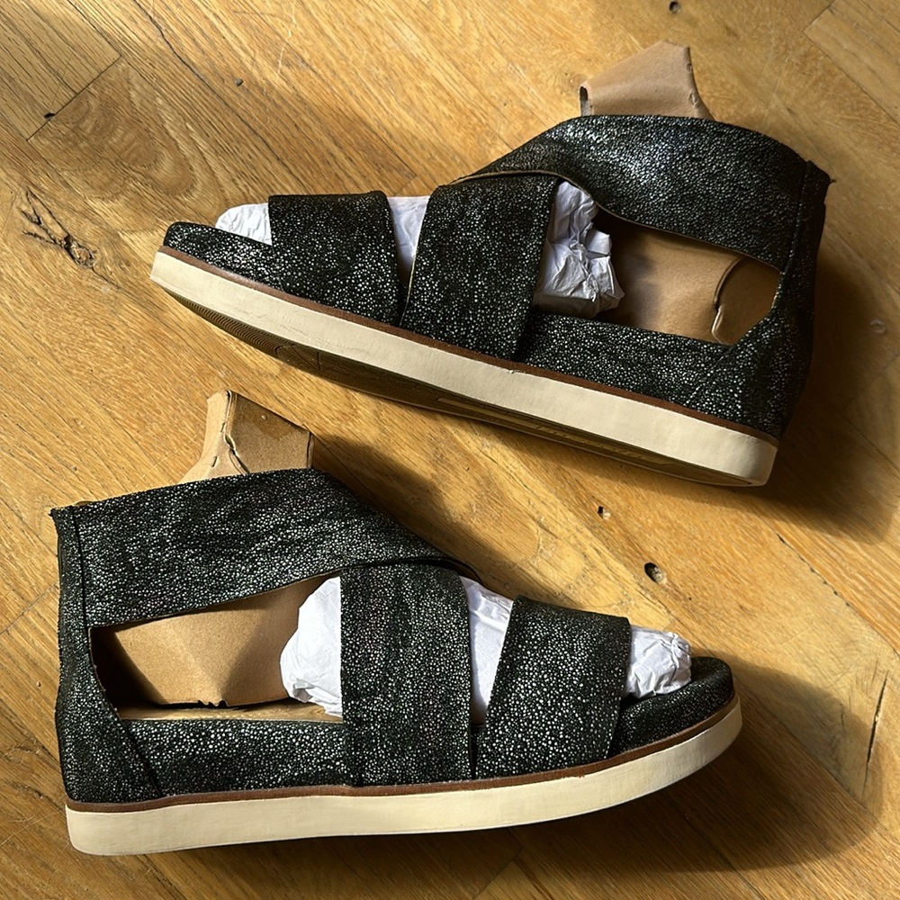 Stylish Black Women's Sandals